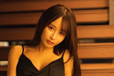 いくみ、キケンな情事思わせる大人ショット