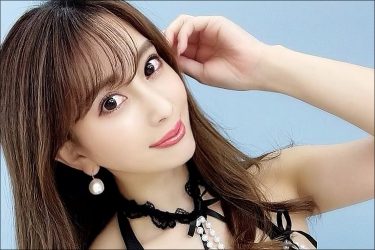 【森咲智美】超美麗な白黒ツイートで清楚な魅力と大人の色気