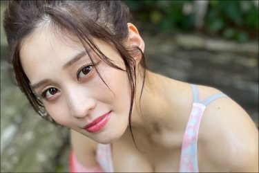 【高橋凛】フェチ心くすぐる胸チラ「フェチラ」にファンもドギマギ