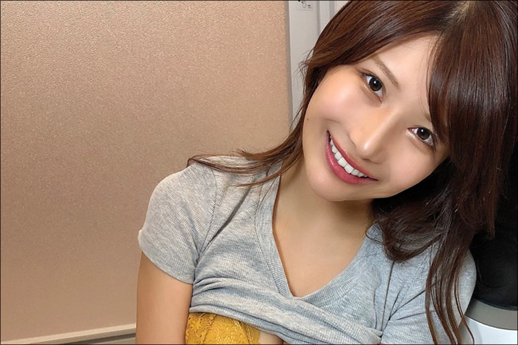 【琴井ありさ】妄想膨らむ激甘チラリにファン歓喜の画像1