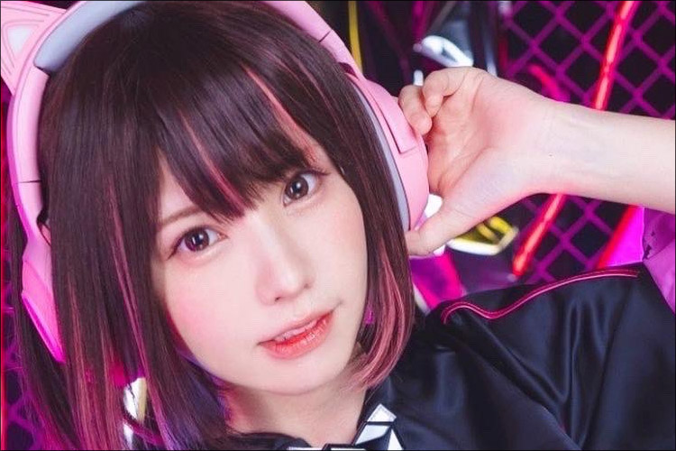 サイバーえなこ降臨! 可愛すぎる電脳ガール姿が急拡散の画像1