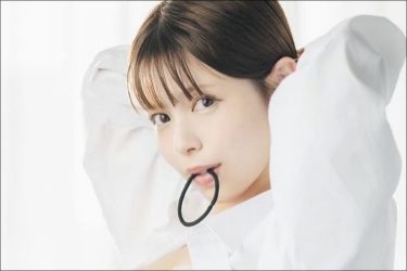 加納葉月が「最高の朝」を完全再現！ 純白の彼シャツと下着と咥えゴム…