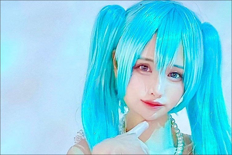 魔性の美女・羽生ゆか、麗しのマーメイドコスプレ披露の画像1
