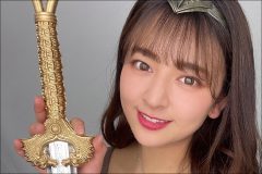 徳江かな、可愛くてカッコいいビキニアーマーショット公開