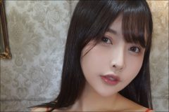 「お隣失礼します」橋本ひかり、ふんわり美谷間眩しい意味深ツイート