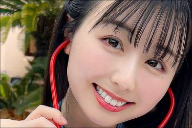 SNSのフェチ天使・くりえみ、笑顔弾ける白衣の天使コスでファンに癒し