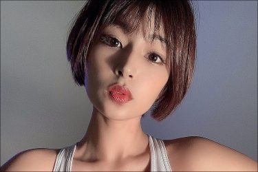 藤井マリー、ヘルシー美ボディ輝くスポブラ＆ジーンズカット