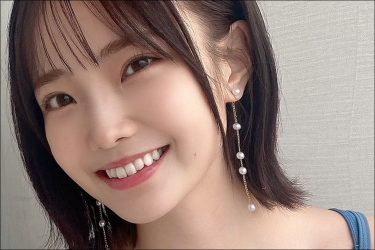 新谷姫加、あざとさの天才が見せた独特水着ショット