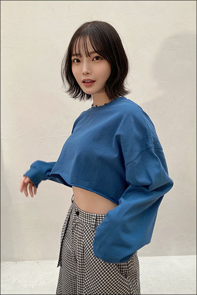 新谷姫加、ふっくらバスト気になるお腹丸出しショットの画像1