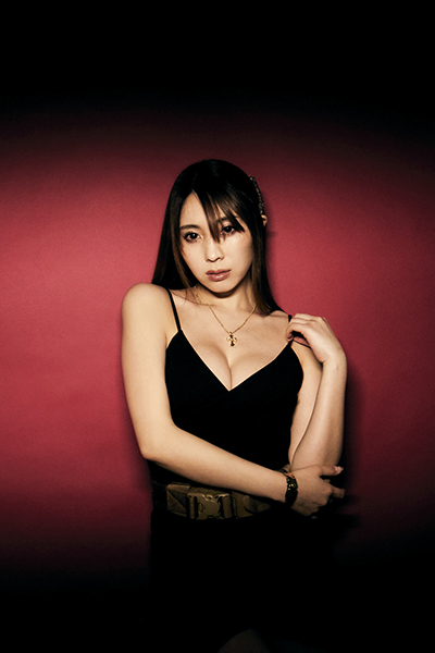 【森咲智美】妖しく魔性なコスプレグラビアの画像12