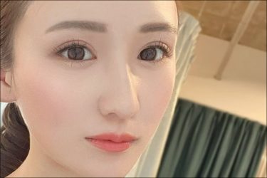 伊藤愛真、無防備に凛々しく…美バスト大胆露出のイケメンショット公開
