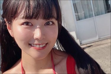 東雲うみ、ツインテ水着の王道カットでファンに元気