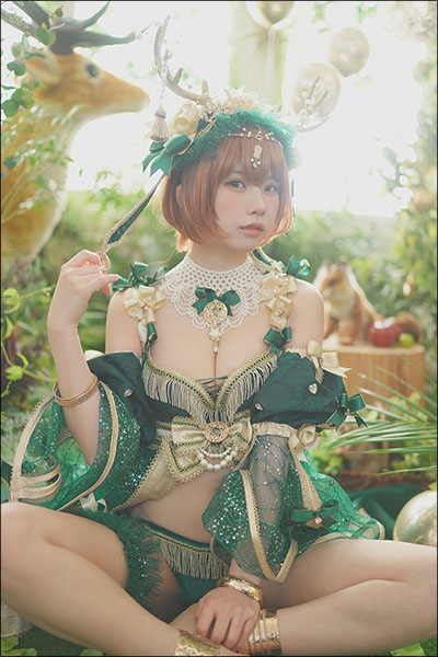 えなこ、神秘と妖艶の幻想コスプレ…森の女神さまにネット騒然の画像1