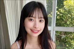 藤川らるむ、笑顔咲く純白ランジェリーに包まれた8頭身ボディ