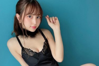 極細ウエストの竹内星菜、大人の色気全開のおねだりショット