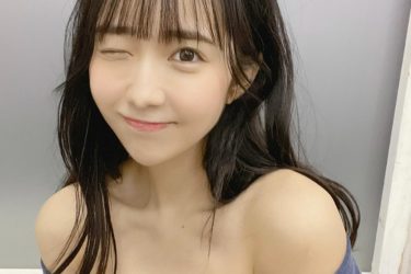 天羽希純、パジャマから美バストを溢れさせるアクセル全開オフショット