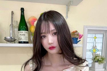 衣世、可愛くて美しい端正な顔立ちに「一体誰なんだ」とネット騒然