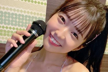 天羽希純、マシュマロバストの破壊力がヤバいカラオケのバイト