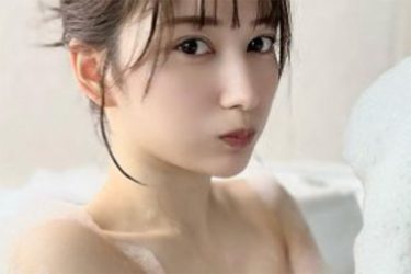 美人すぎるラウンドガール・雪平莉左、泡に包まれて…天使の如く美バスト解放