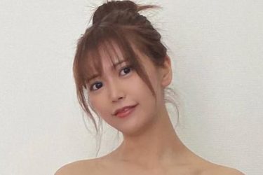 森のんの、小顔美胸美脚の完璧ボディをヌーディー披露