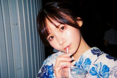 けんけん、エモさ爆発！ インスタントカメラにおさめた夏祭りデート