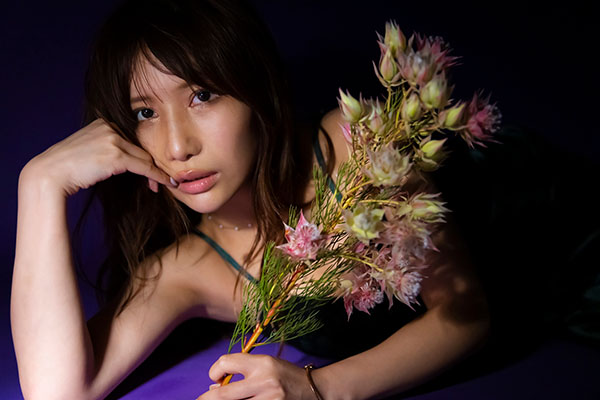 琴井ありさオリジナルグラビア「花と紫、艶と咲く」の画像14
