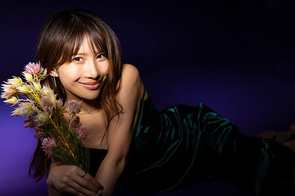 琴井ありさオリジナルグラビア「花と紫、艶と咲く」の画像19