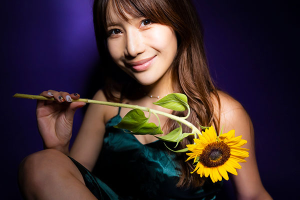 琴井ありさオリジナルグラビア「花と紫、艶と咲く」の画像7