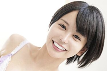 パピコ、笑顔もボディも弾ける無駄肉ゼロのボンキュッボン