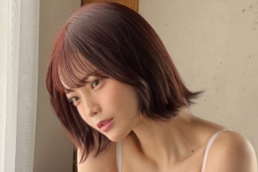 新谷姫加、素肌のような純白ランジェリーで濃厚な色香