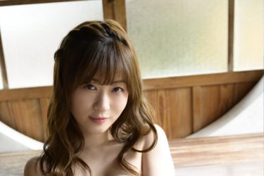 メイリ、浴衣を乱れさせ…夏の残り香まとう迫力バスト