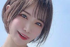 「えち水着のお姉さん」相良ましろ、クールでホットな大胆ビキニショット