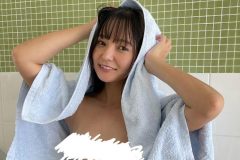 西永彩奈、お風呂上がりの「ちっぱい」大開放