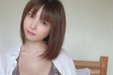 えなこ、何もかも完璧…ふんわりと食い込みの絶妙ランジェリーカット