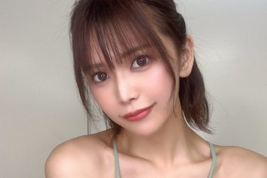 森のんの、ギュッと寄せたまん丸バストの造形美