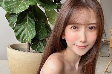 名取くるみ、オフショルダーで美貌も谷間も全開! カレンダーオフショにファン歓喜