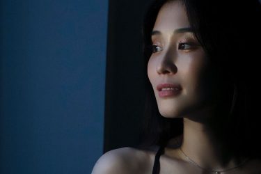 高橋凛、大人の色気全開の黒ビキニカットで圧倒的ボディ