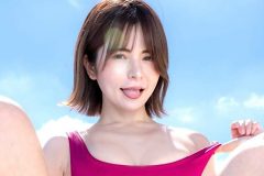 紅羽祐美、M字のお姉さん爆誕！　I字水着で大胆開脚の爆裂デンジャラスカット