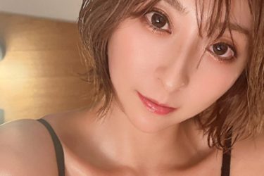 「今夜は抱きしめて」緒方咲、心震える誘惑のランジェリーカット