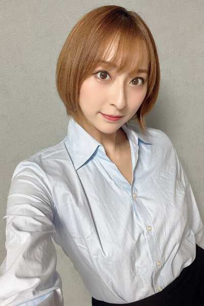 緒方咲、脱いだらスゴイOLのグレイトな美胸の画像2