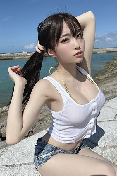 岸みゆ、パーフェクトボディ眩しい海辺のショーパン美女の画像2