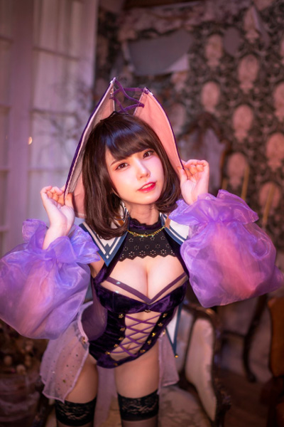 魔女っ子・えなこ、キュートな色気で艶ハロウィンの画像2