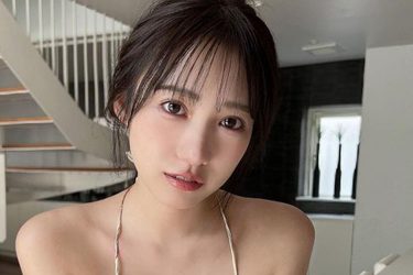 横野すみれ、ふっくら美肌バスト