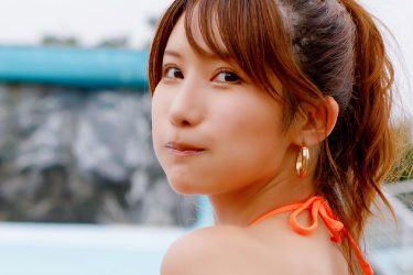 琴井ありさ、ぷく顔に美尻ポーズの大感謝ツイート