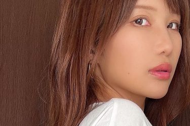 琴井ありさが「寝起きの絶妙チラリ」でチラリストの本領発揮