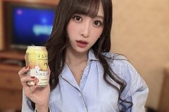 真島なおみ、ほろ酔いチラリで絶妙な見えそうで見えない