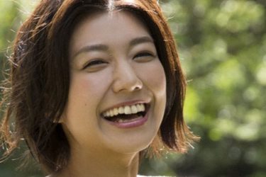 藤木由貴、不変と進化のデビュー＆ラストグラビア比較