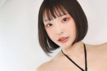 Tバック隊長・まいてぃ、ほぼヒモのすんごい衣装