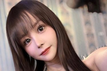 パピコ、黒髪ロングで真円の美バスト