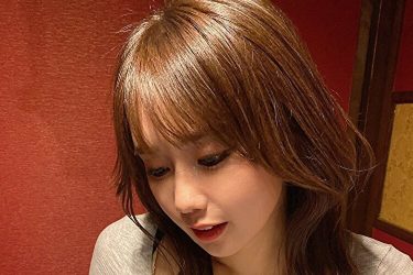 相原美咲、居酒屋でぱつんぱつん